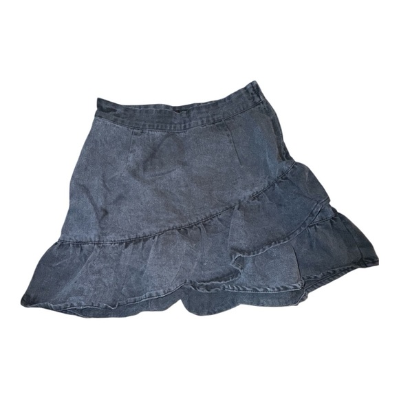 Forever 21 Charcoal Ruffled Mini Skirt - Picture 2 of 4